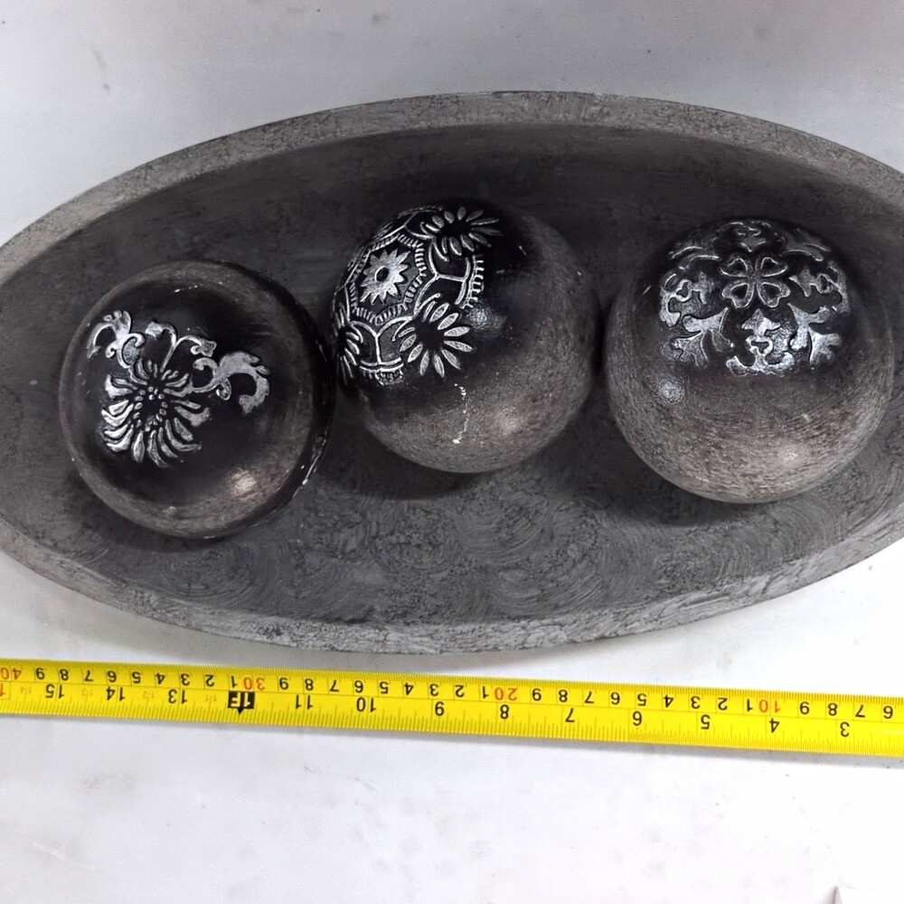 Decorative Resin Bowl w/ 3 Floral Decor Balls, Gray/Black/Silver, 15 in